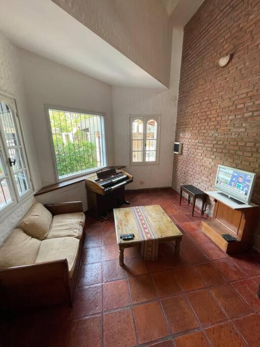 Casa Barrio Grand Bourg Сasa de vacaciones Salta